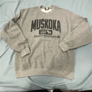 Muskoka Crew neck